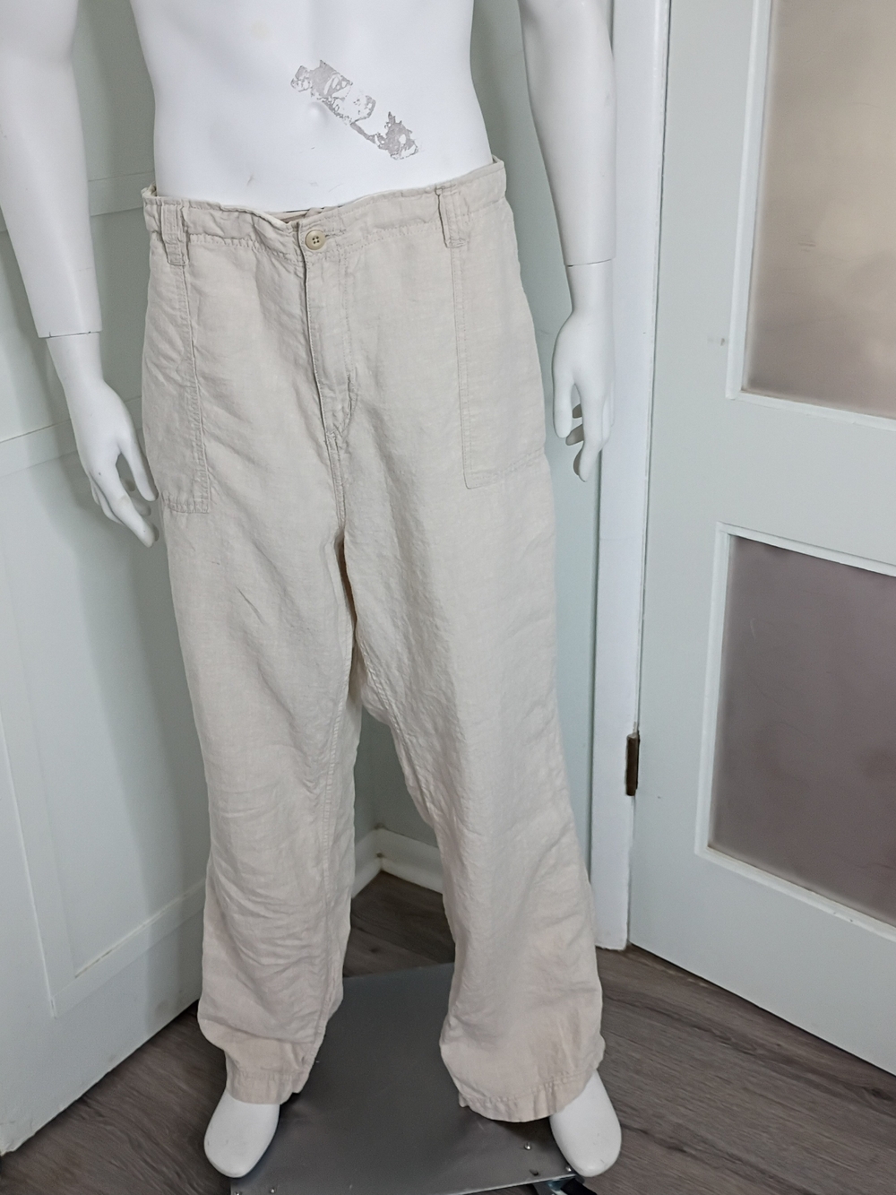 Men's Old Navy Linen Relaxed Pants in Natural Beige Pockets